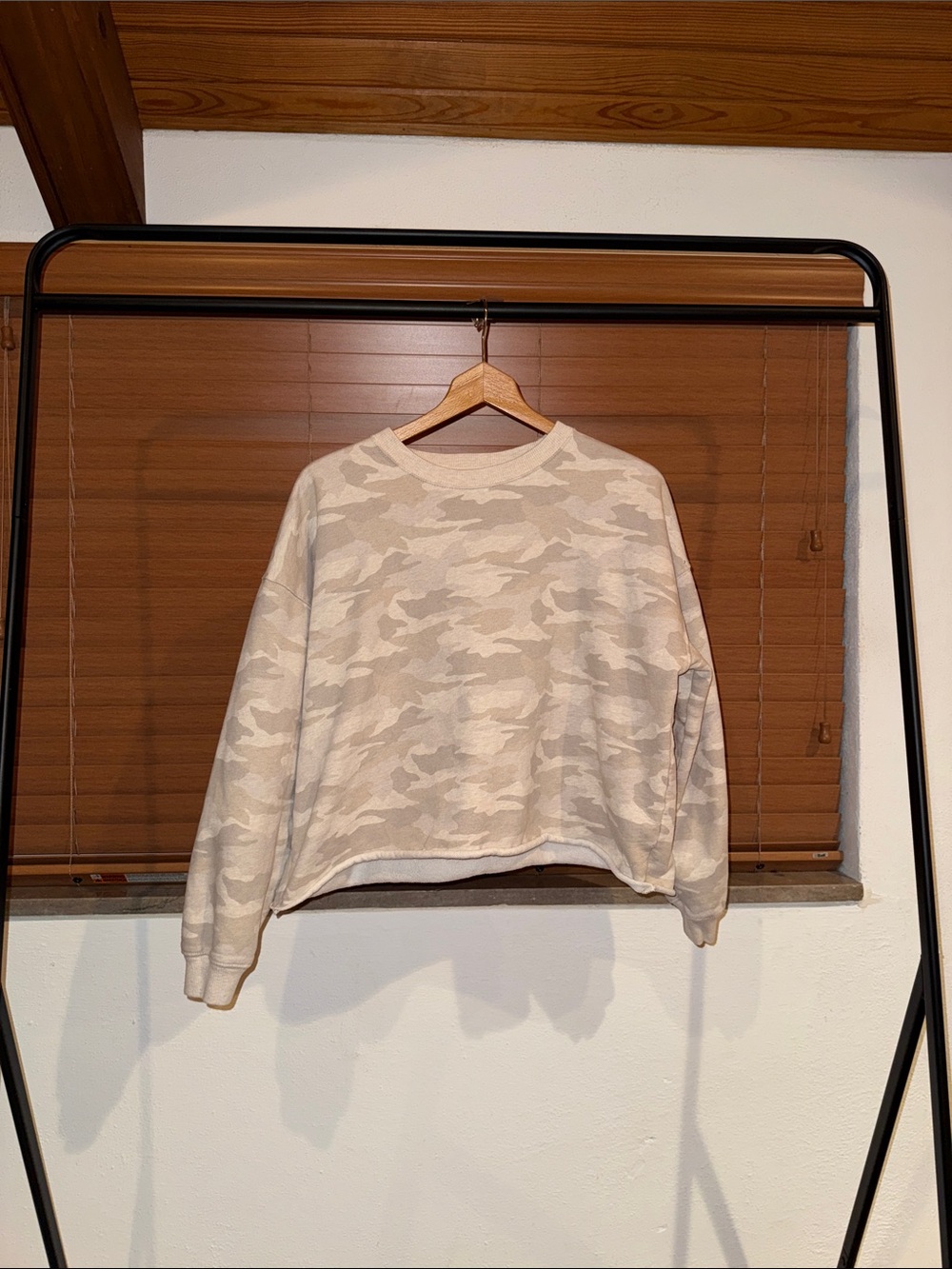 American Eagle Oversized Cropped Camo Crewneck
